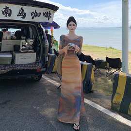 落日扎染印花荡领网纱连衣裙女气质修身收腰显瘦度假长裙无袖薄纱