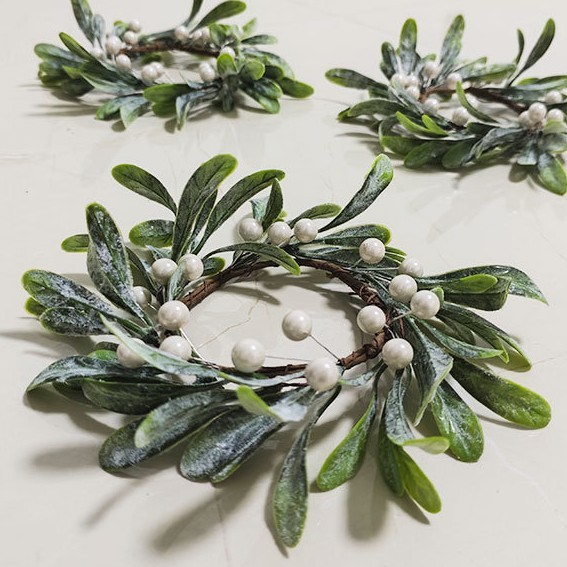 新しい緑の植物クリスマスガーランド白い果実ムラーノ小さなリング植毛ウィンドウ装飾クロスボーダーライトキャンドルリングホットスタイル|undefined