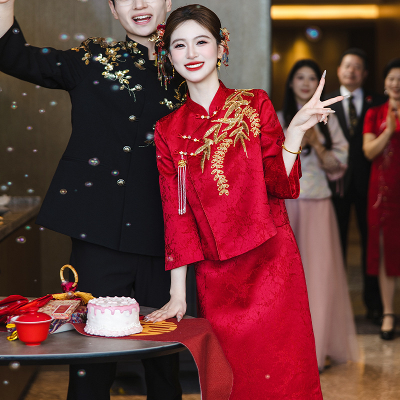 Red New Chinese-Style Banquet Dress Qipao 2026 Wedding New Model Slimming High-End Bride Engagement Dress Homecoming Set