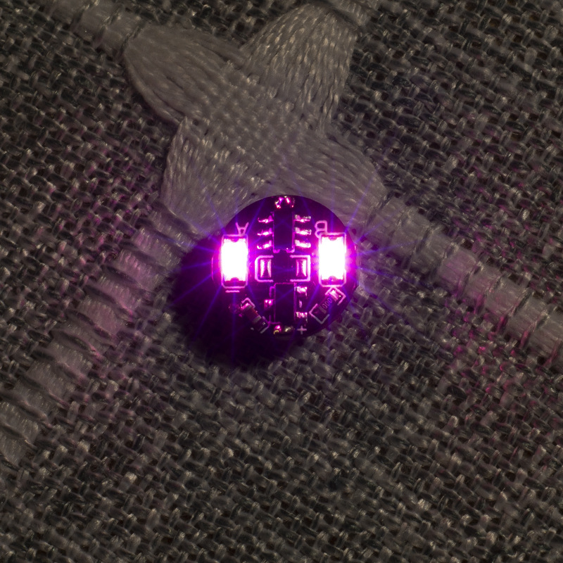 LED磁気制御ランプ、開封式フィギュアスタンドライト、ウォールナットハウス立体ブックギフトボックス雰囲気灯