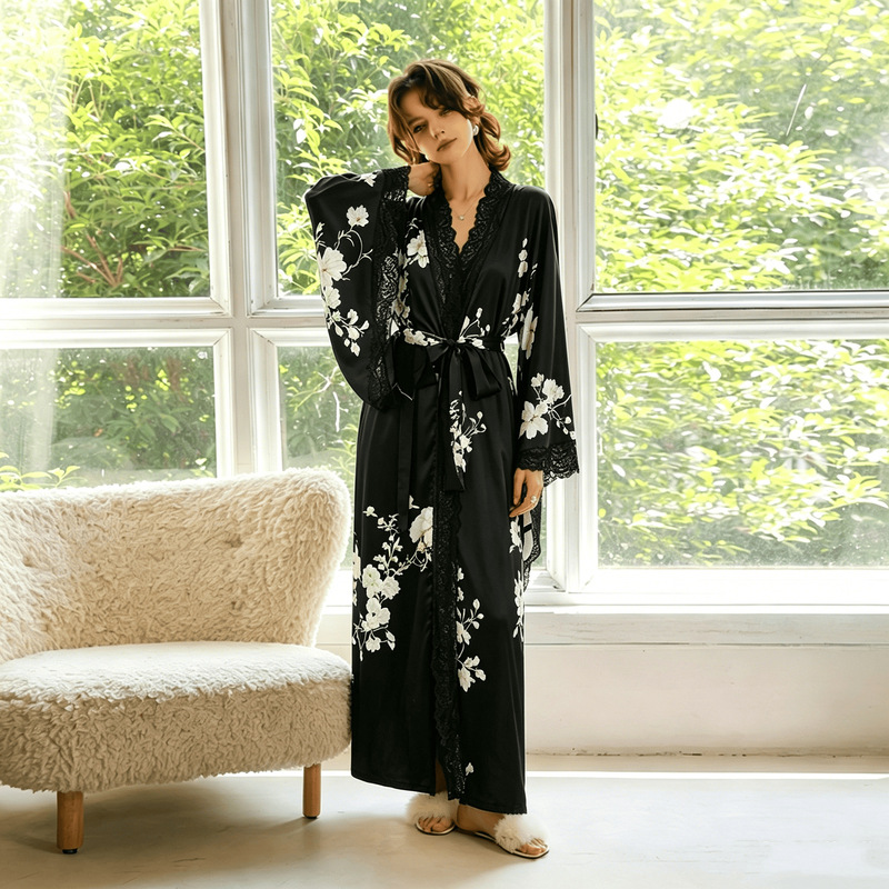 Gentle Chinese-Style Outer Robe for Women, Black and White Floral Lace Trim, Loose Bell Sleeves, Long Bathrobe for Dating and Home Use 336 Gentle Chinese-Style Outer Robe for Women, Black and White Floral Lace Trim, Loose Bell Sleeves, Long Bathrobe for Dating and Home Use 336