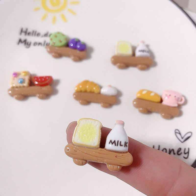 Nuevos dibujos animados juegan con accesorios de resina diy crema pegamento para el cabello clips para el cabello colgante caja de teléfono móvil taza de agua pegatinas