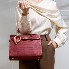 ĸ�H���tɫ����Y�����Ů��������2025�¿�������������μ�Ůʿ