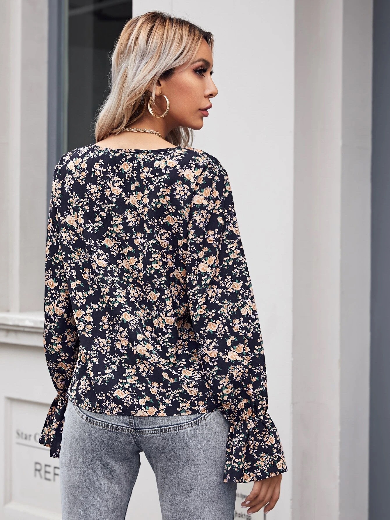 spring long-sleeved V-neck commuter OL chiffon floral top  NSNCK118821