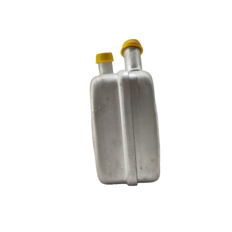 078117021A Is Suitable for Volkswagen Audi Cars and Skoda Oil Radiator Cooler