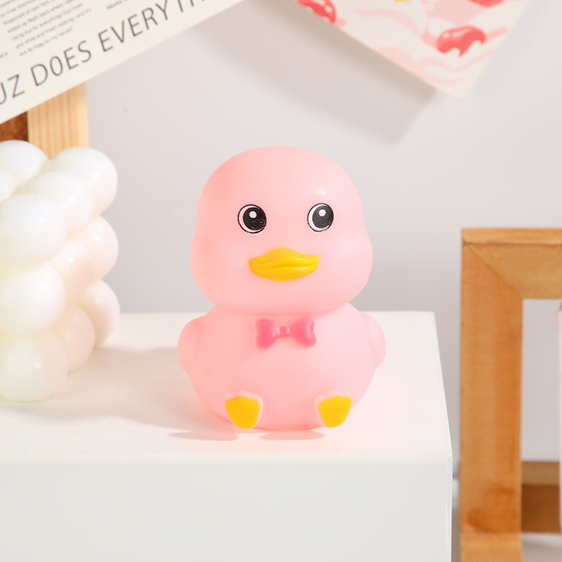 可愛鴨子兒童小夜燈禮物夜市擺攤創意小燈玩具卡通公仔氛圍燈擺件