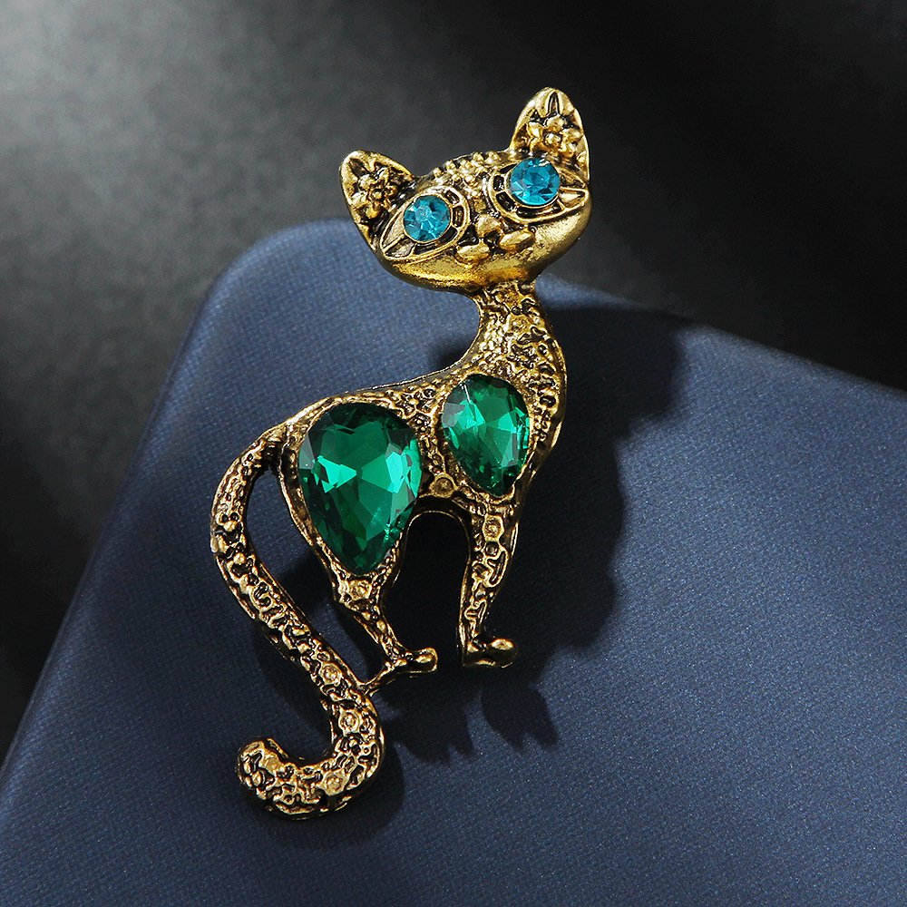 Retro Simple Kitten Brooch Personalized Animal Pin Fashion European and American Second hand Cat Corsage Accessories for Women_voghion.com