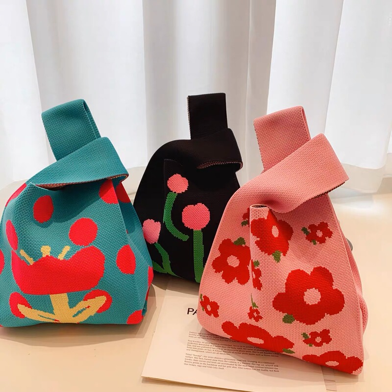 Trendy Small Tote Bag, Knitted Bucket Bag for Women, Suitable for Work, Small Handbag, Wristlet Bag with Contrasting Colors Trendy Small Tote Bag, Knitted Bucket Bag for Women, Suitable for Work, Small Handbag, Wristlet Bag with Contrasting Colors