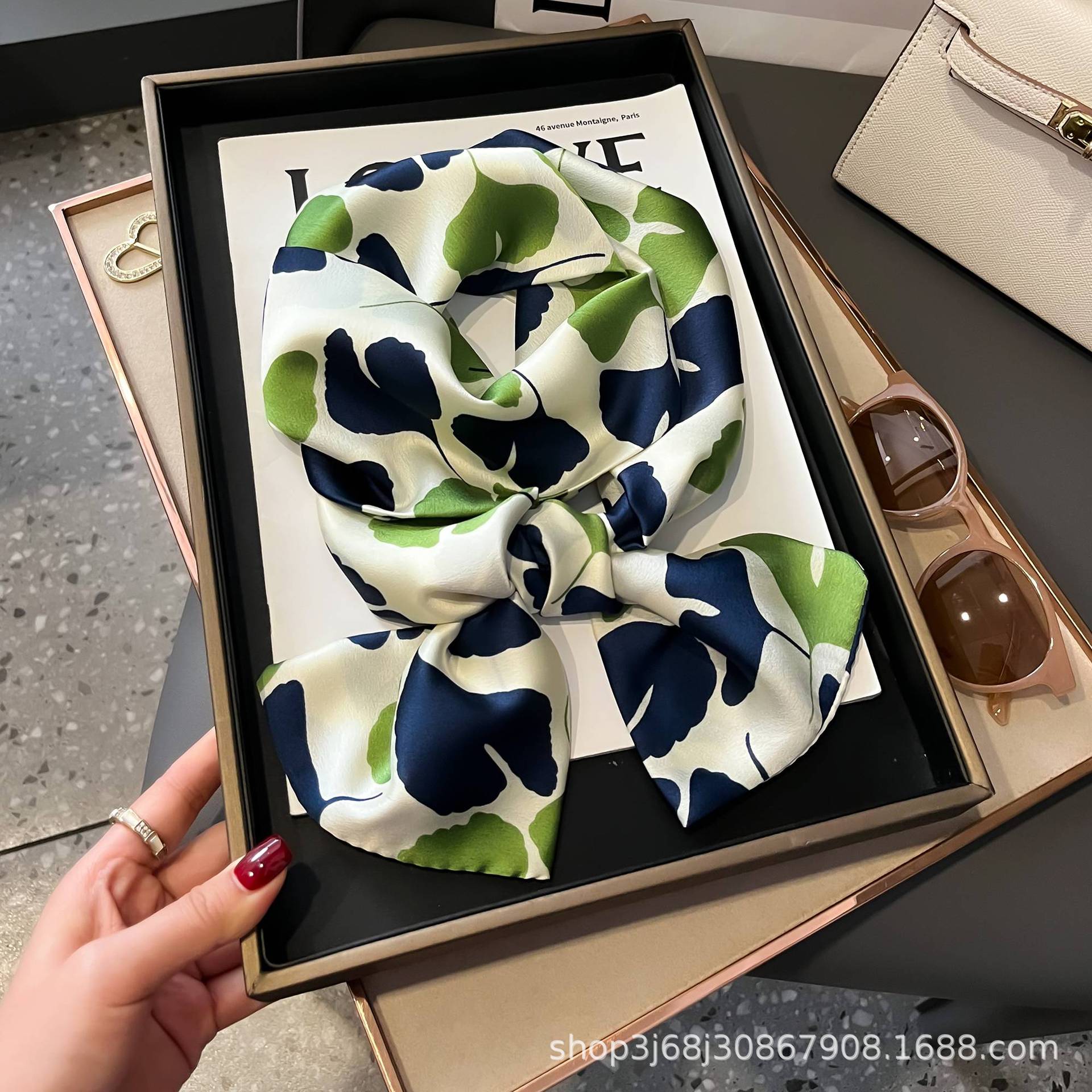 30 hoja de ginkgo verde