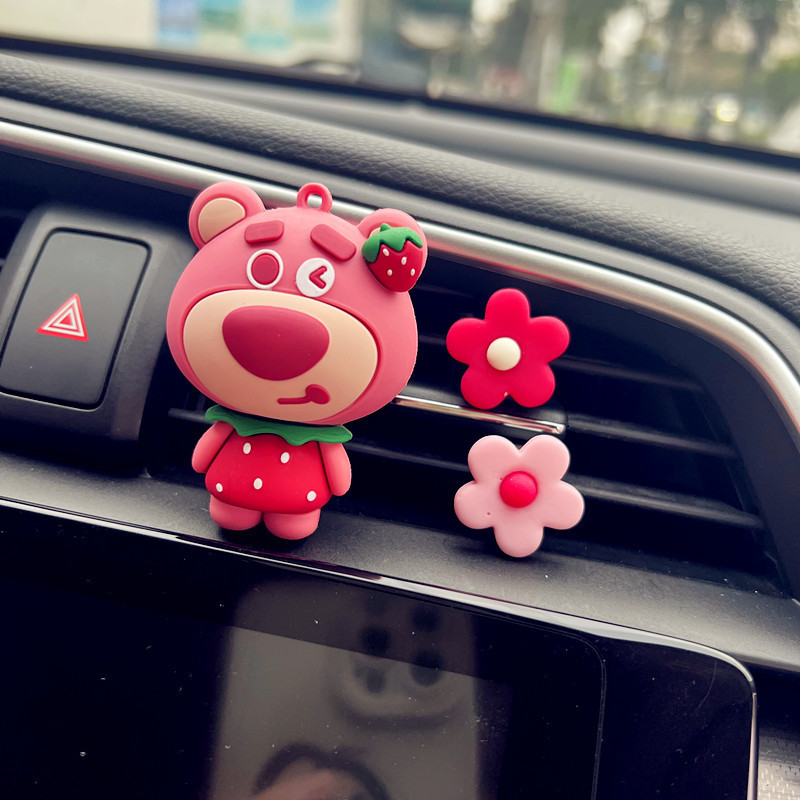 Red celebridades adorables osos de fresa perfumes de automóviles ventas de ventilación adornos de automóviles decoraciones de interiores diosas