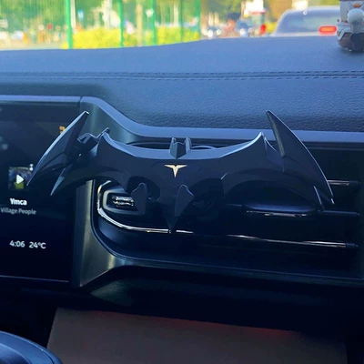 Cross-border bat-shaped gravity car phone holder, cartoon air vent navigation support stand, universal phone holder wholesale (Car phone holder) - mechanical-bat-air-vent