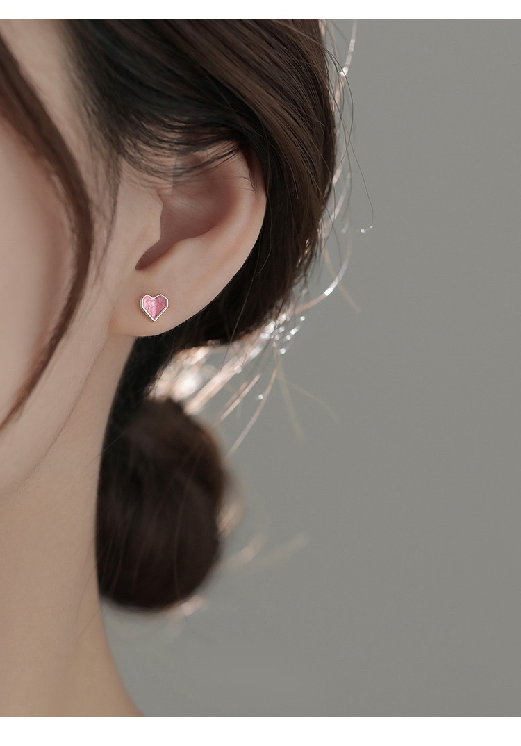 Daily, Street Occasion 925 Sterling Silver Material Heart Shape Pattern All Seasons Season 1 Pair 925 Sterling Silver 925 Sterling Silver Earrings Heart Shape Ear Studs