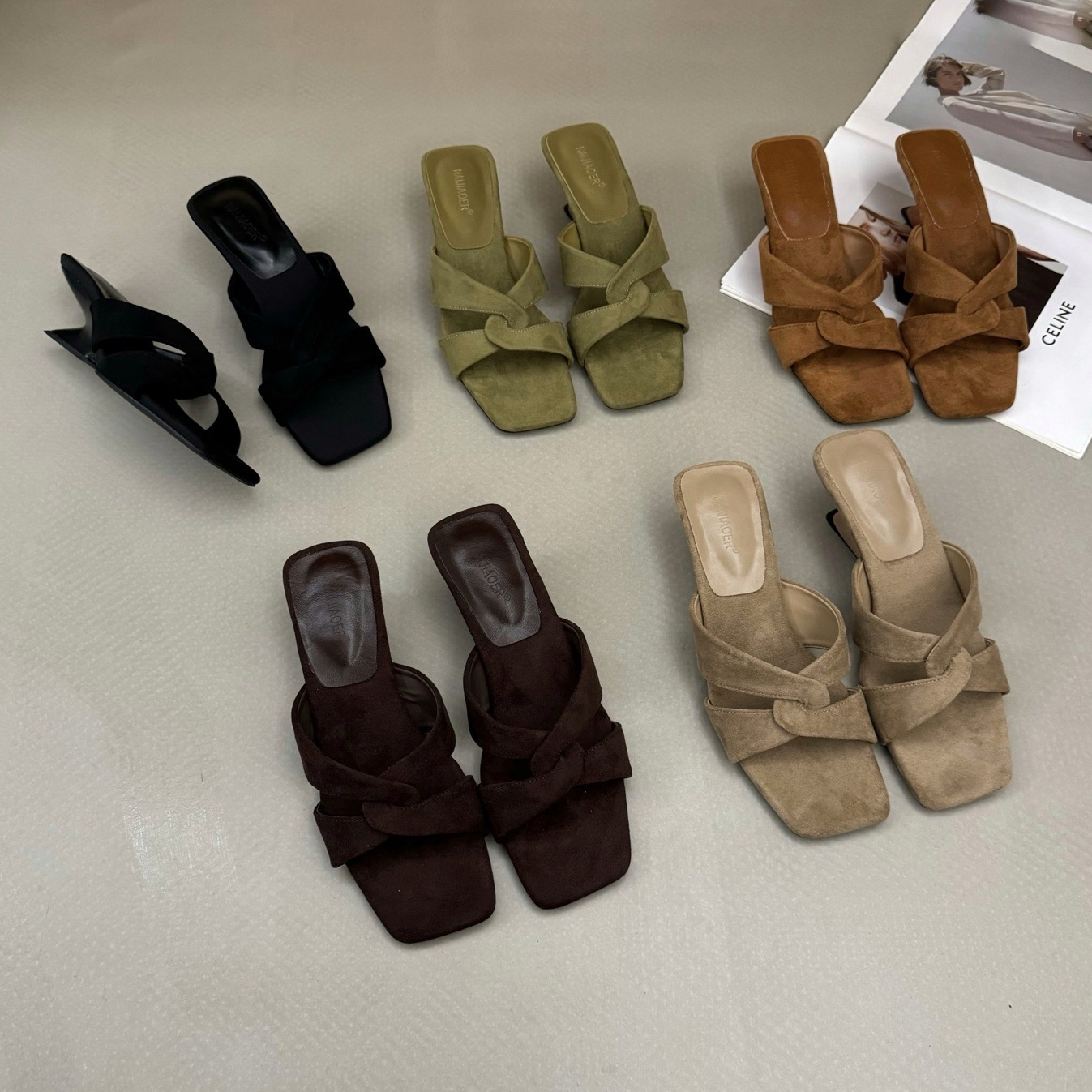 Qadın yaylı sandalet — kvadrat burun, platforma, qayışlı