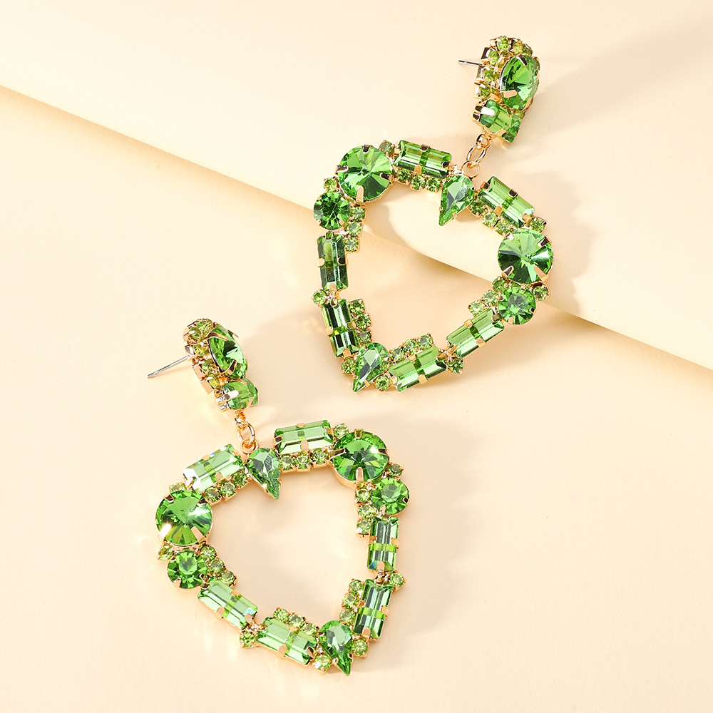 1 Pair Quantity Daily Occasion 1 Pair Fashion Heart Shape Rhinestone Glass Hollow Out Women's Chandelier Earrings