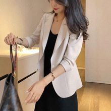 高级感纯色薄款西装外套女2025秋季流行气质女神范上衣休闲小西服