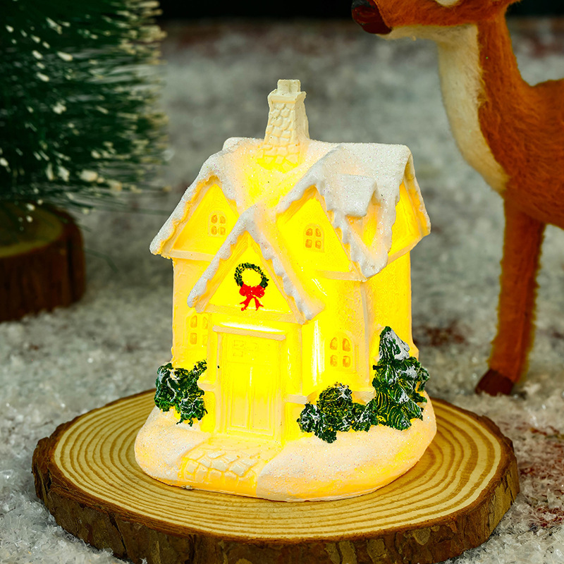 アマゾンの新しいクリスマス装飾樹脂の小さい家の小さい景観のクリスマスのアイデアの白い発光の小さい家のプレゼント|undefined