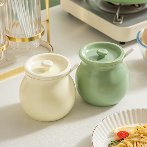Ceramic lard jar with lid, high temperature resistant chili oil jar, ceramic seasoning jar, chili jar, kitchen salt jar, large capacity