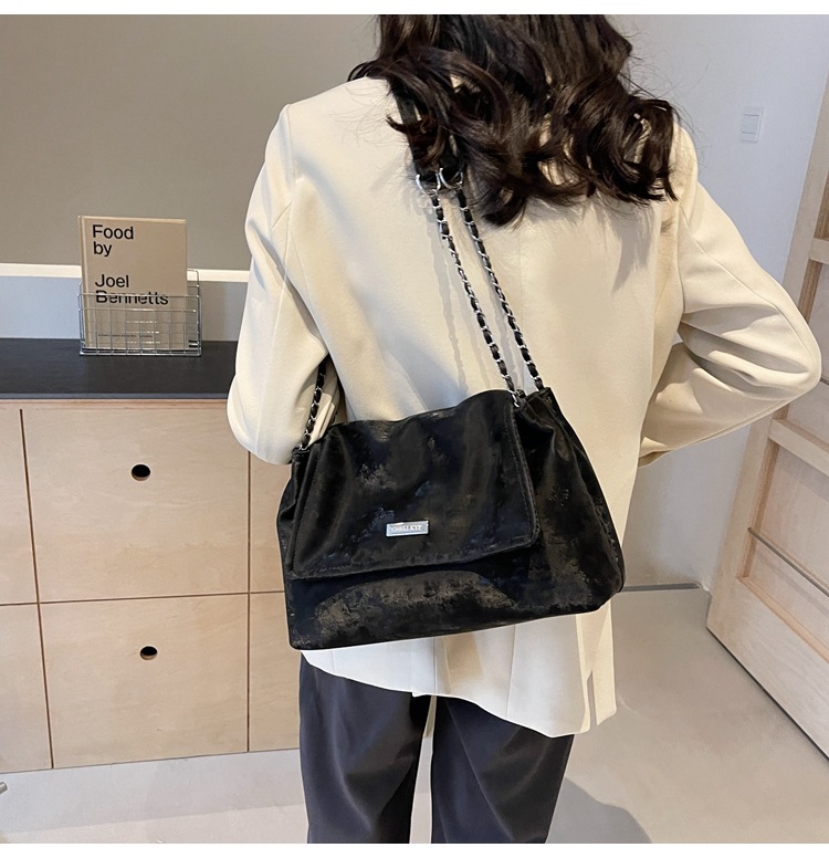 Large capacity for 2024 autumn/winter new fashionable niche women's texture chain single shoulder crossbody tote bag_voghion.com
