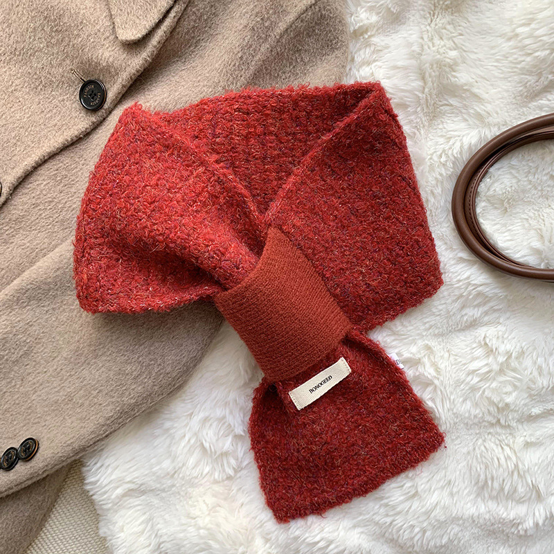 Otoño y invierno bufandas mujeres de color sólido estilo coreano universal moda caliente protector de cuello bufandas cruzadas de lana de punto bufandas al por mayor