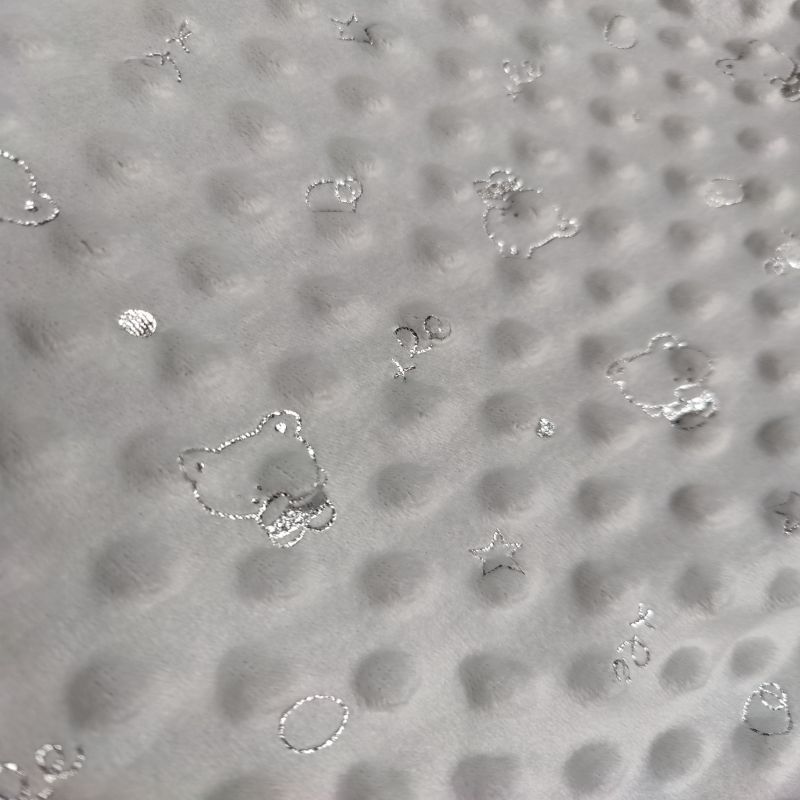 厂家供应灰色点点印花法兰绒面料 单面抱枕毛毯睡衣面料批发