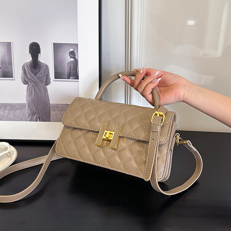2023 new style small fragrant style rhombic bag new fashion shoulder bag design sense all-match handbag_voghion.com
