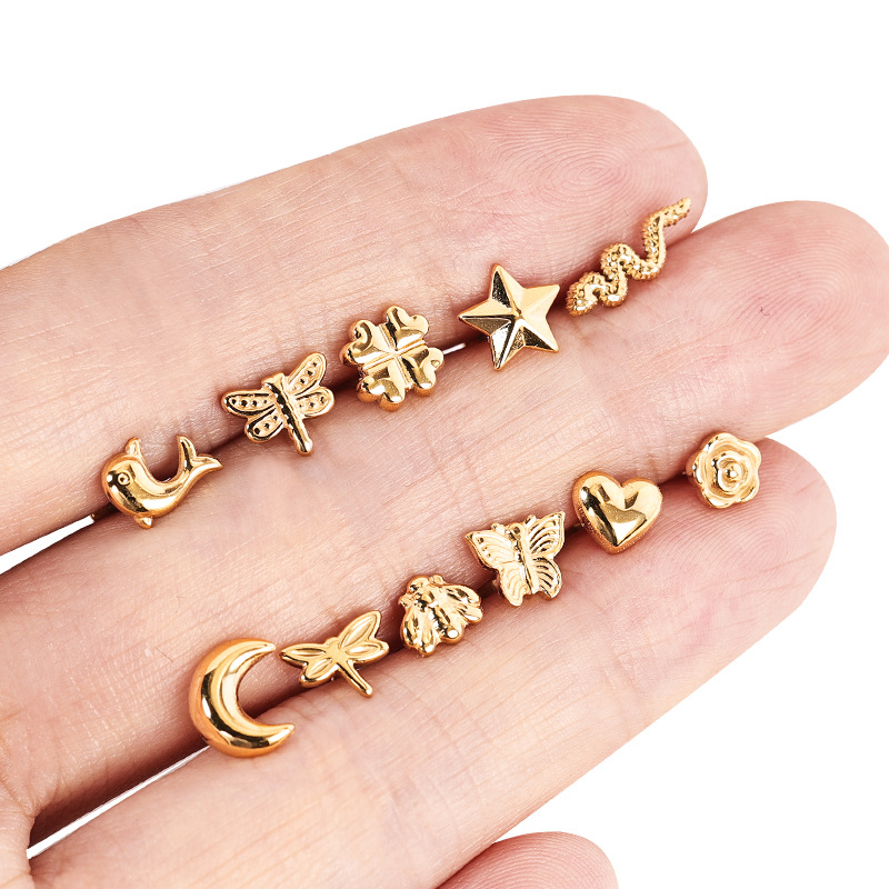 Silver pointed spike labret stud material detail