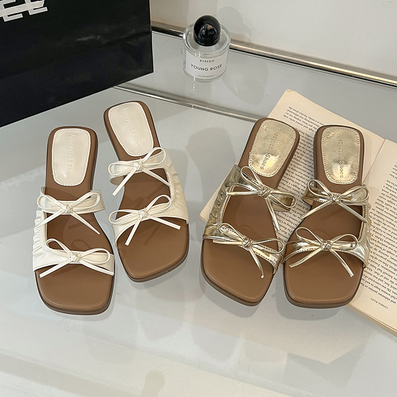 Fashionable elegant golden non-slip summer women's slippers