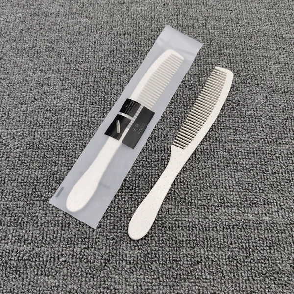 Hotel disposable comb hotel bed & breakfast disposable toiletries factory long comb plastic comb travel