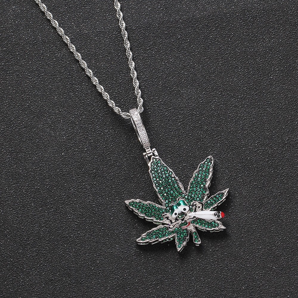 Zirconia Maple Leaf Pendant Necklace Full Diamond Cuban Chain_voghion.com