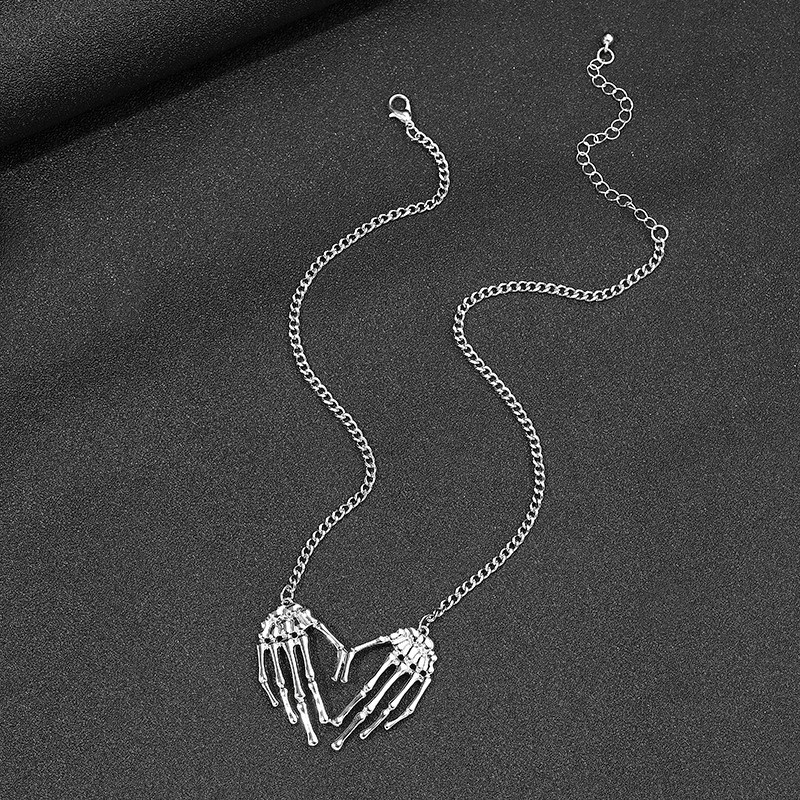 Alloy Material Halloween Festival Hip-Hop Skull Hand Alloy Plating Halloween Men'S Pendant Necklace