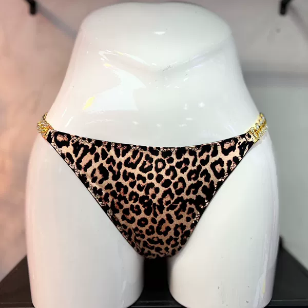 Leopard print
