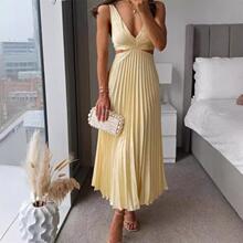 Y 95593 V-neck cutout back pleated dress V ���ο�¶������ȹ