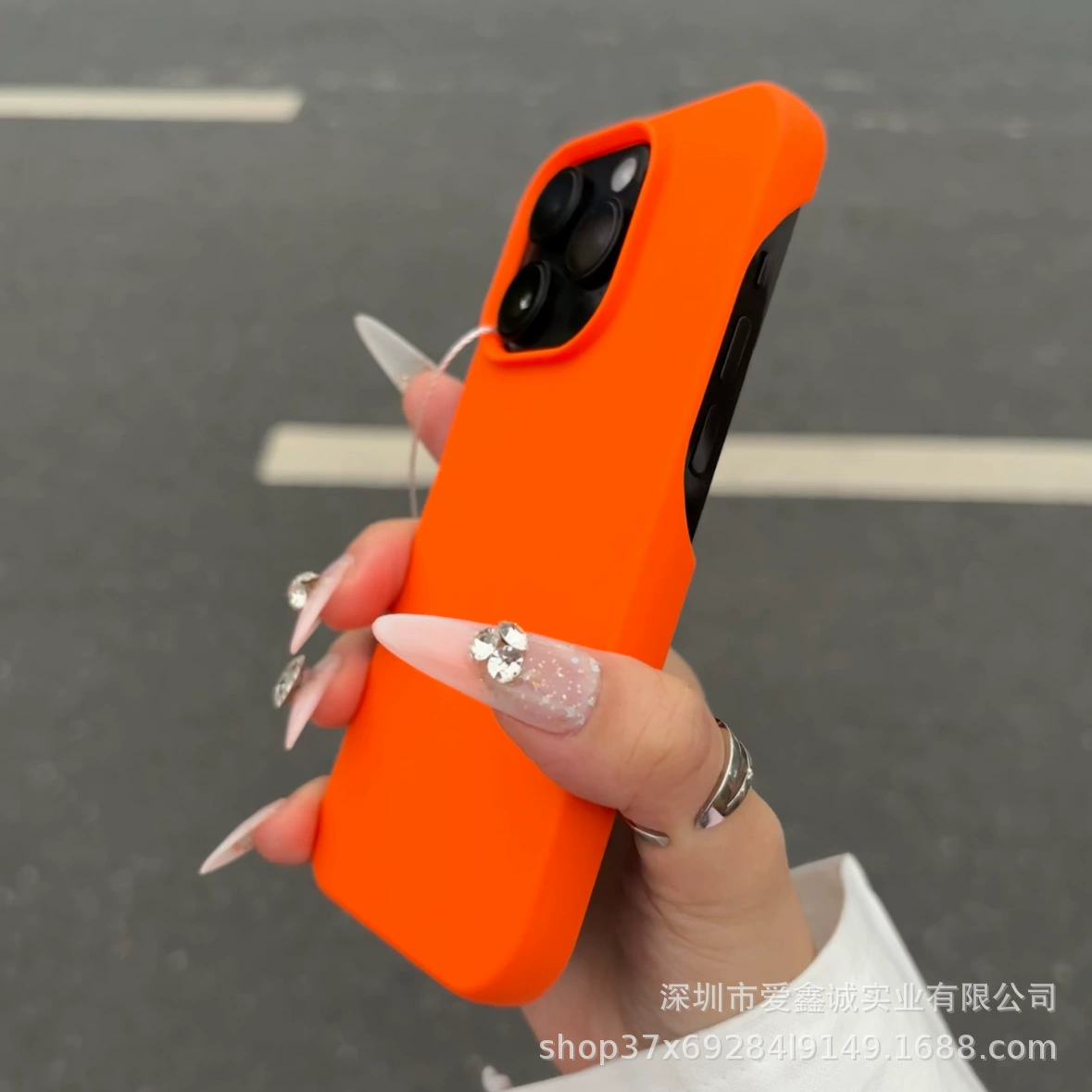 Чехол для телефона (Apple) iPhone 16, силиконовый матовый, защита от падений, обод камеры