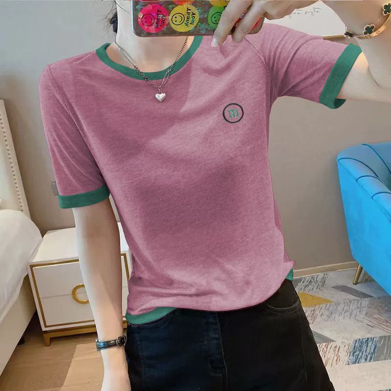 В этом году популярный топ из бамбукового хлопка с короткими рукавами