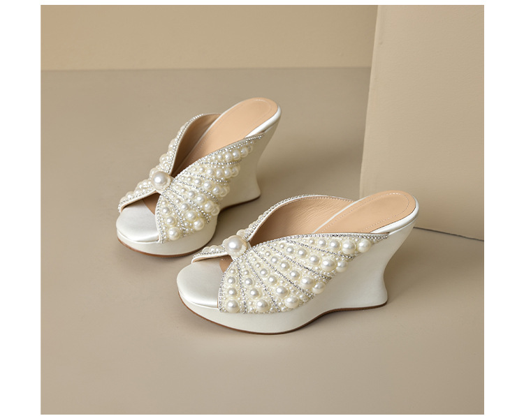 Sandal cao gót nữ đế xuồng 9cm quai ngang đính cườm ngọc trai — Màu đen, Màu trắng sữa chi tiết 21