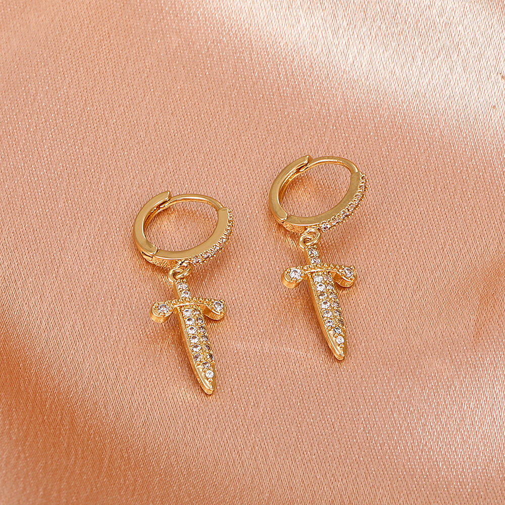 Retro Copper Inlaid Zircon Cross Earrings Wholesale Nihaojewelry display picture 4