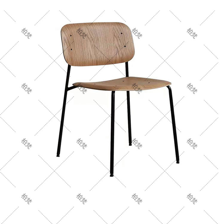 Mesa y silla de mesa