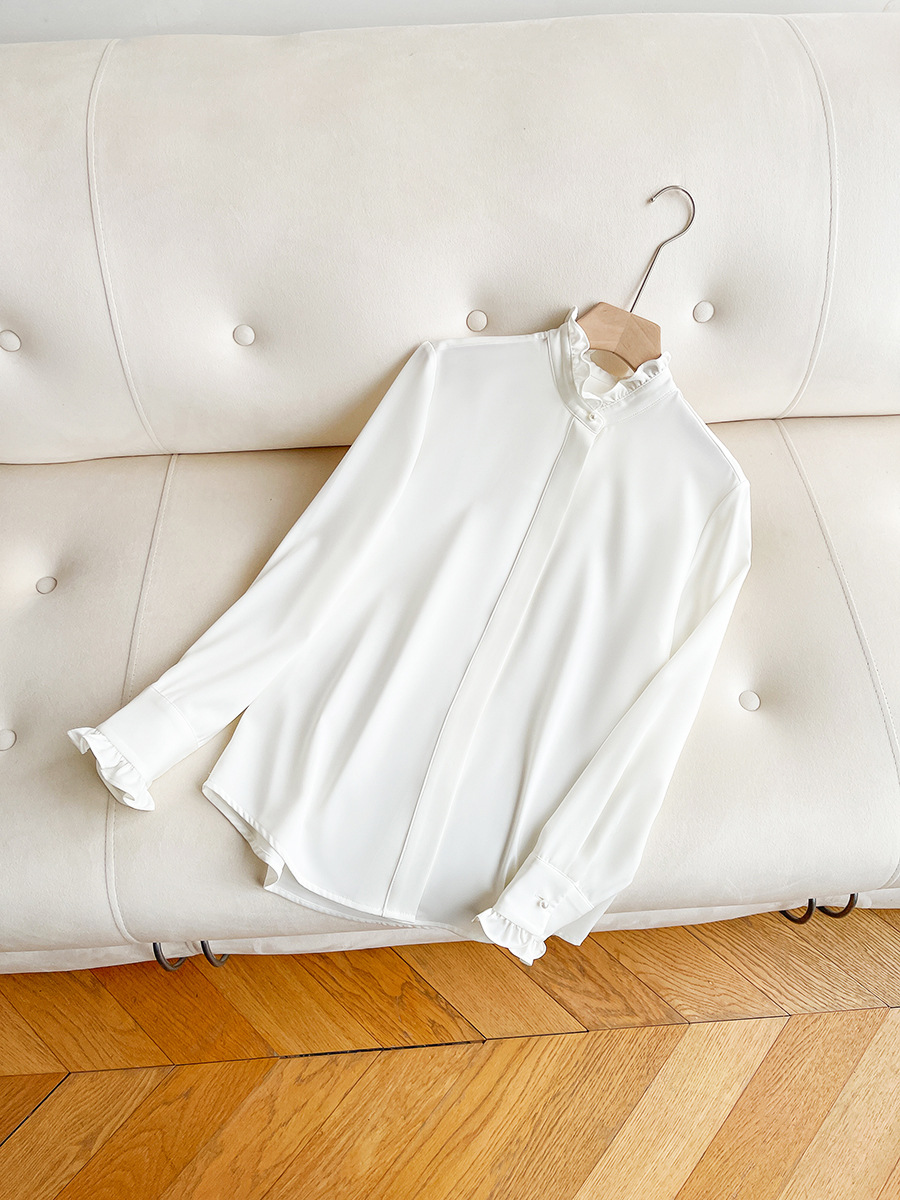 秋の新スタイルライトラグジュアリーデザインニッチサテンフレンチスイート耳立ち襟白シャツレディース人気トップス