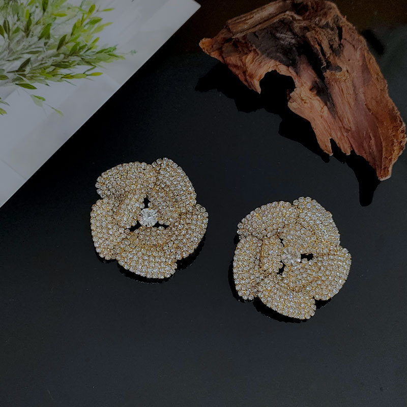 1 Paire Élégant Dame Vêtement De Rue Fleur Strass Boucles D'oreilles display picture 3