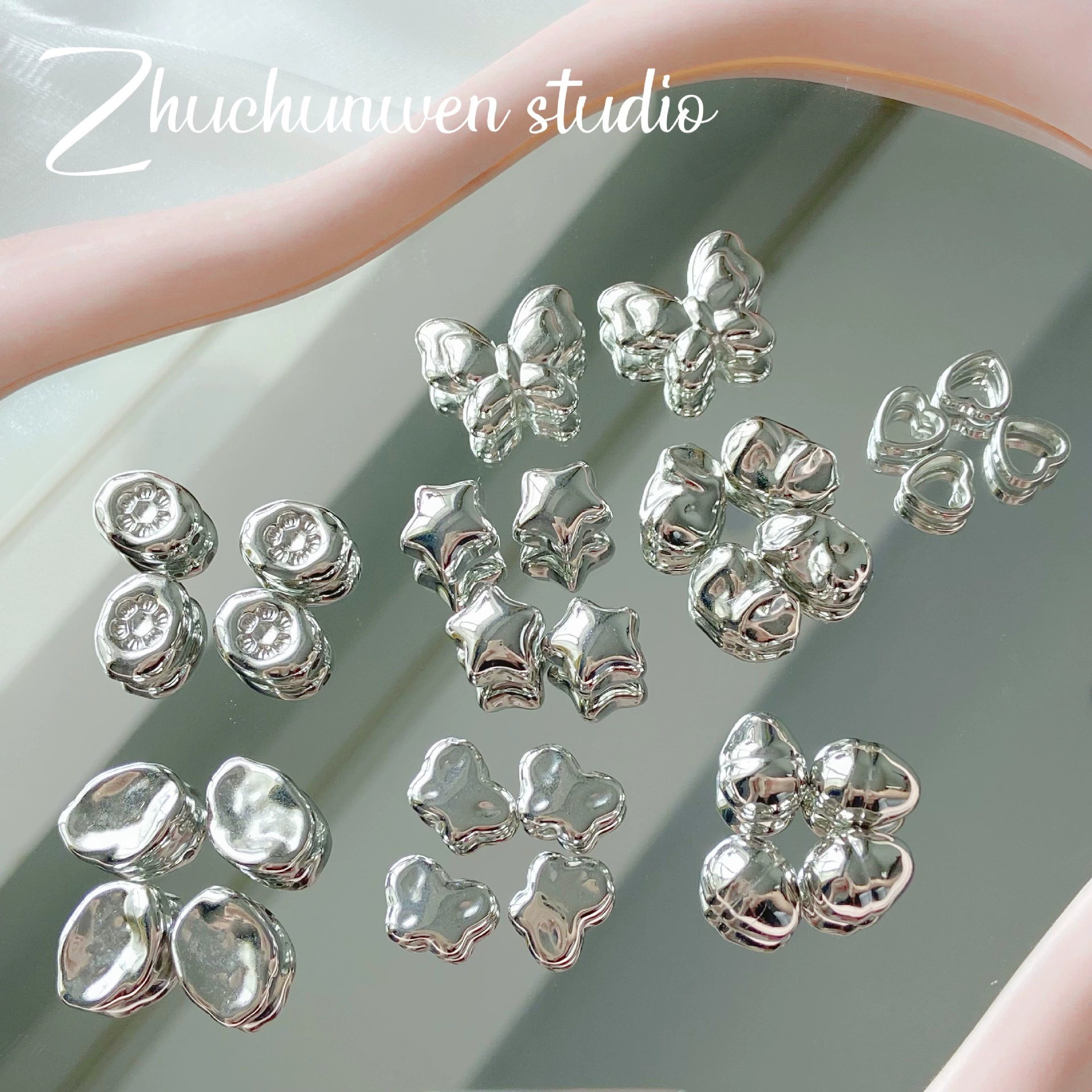 Простой сплав акриловые бусы с прямым отверстием бабочка звезды любовь полые цветы цветы DIY браслет материал аксессуары