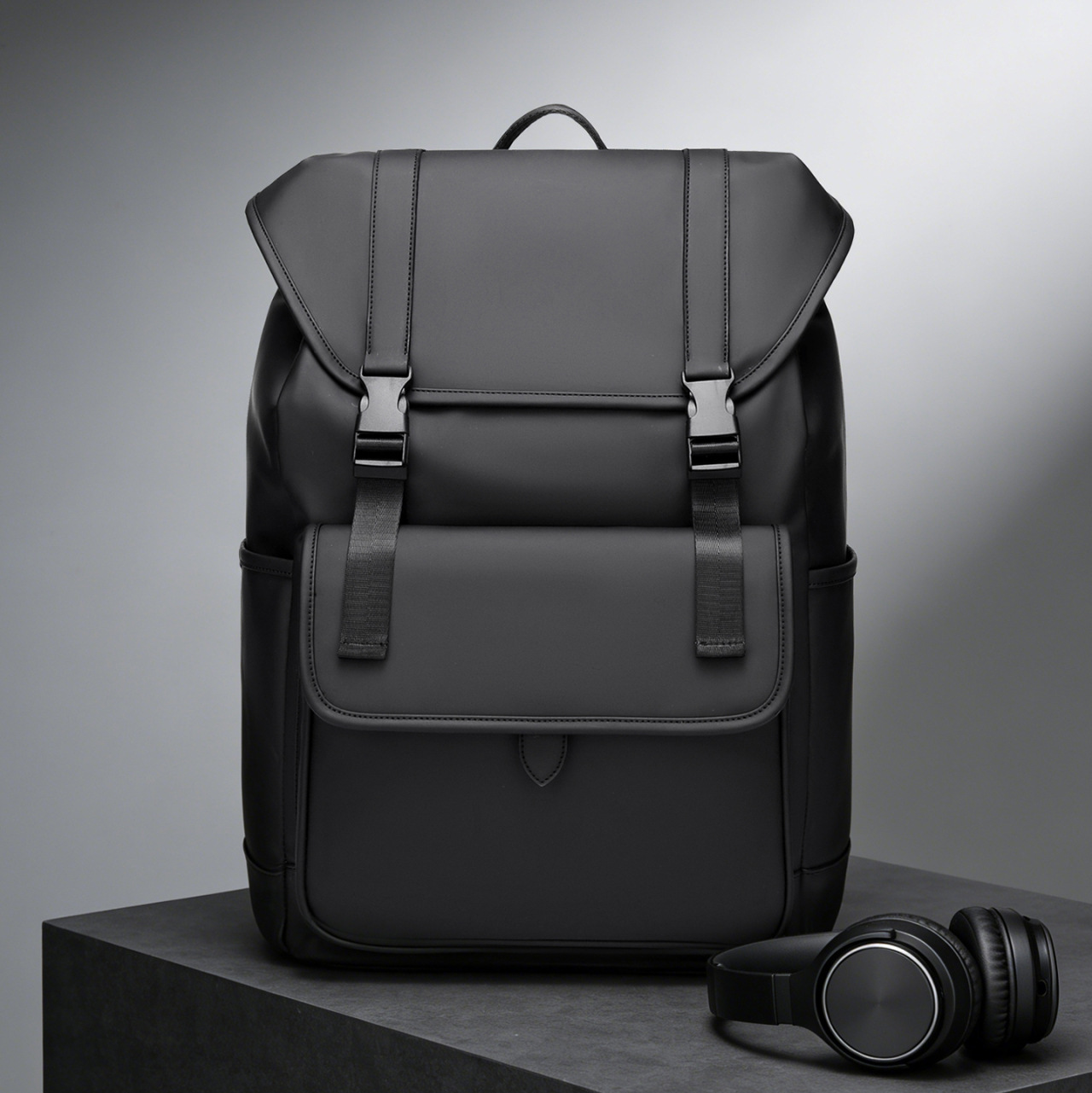 2026 Spring/Summer Business Backpack for Men, New Cross-Border Outdoor Travel Backpack, Multifunctional Laptop Backpack