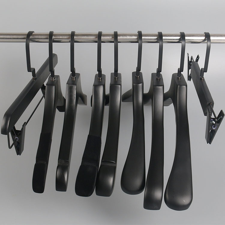 Black Men's and Women's Clothing Store Clothes Hanger Children's Solid Wood Clothes Bracing Seamless Non-slip Wooden Clothes Hanger Hotel Free Shipping