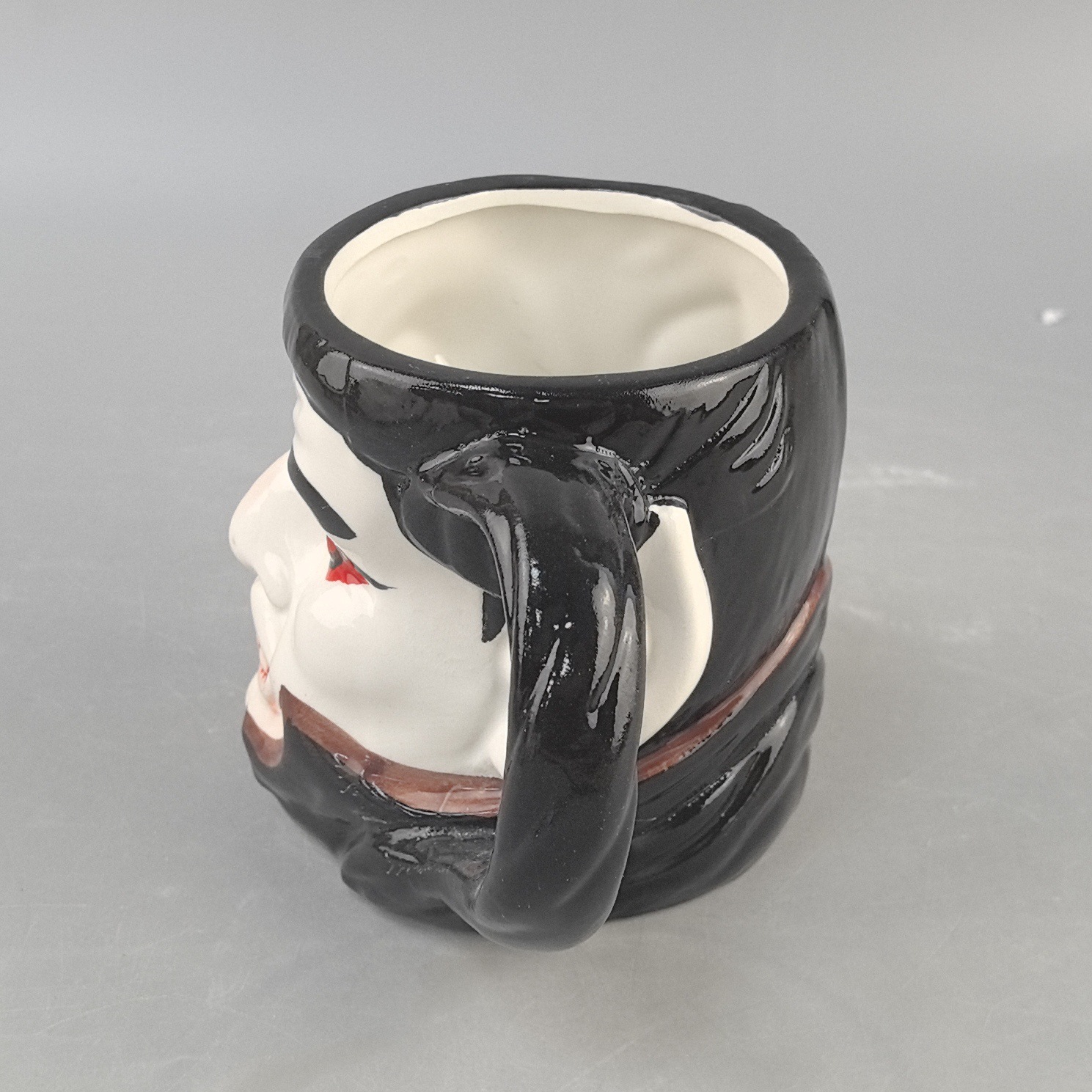 Tazas de vampiro de Halloween Tazas de agua americanas Tazas de café Decoración de Halloween Tazas de cerámica universal Tazas de cerámica