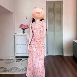 度假风粉色碎花吊带连衣裙女小个子高级感气质长裙子夏季跨境批发