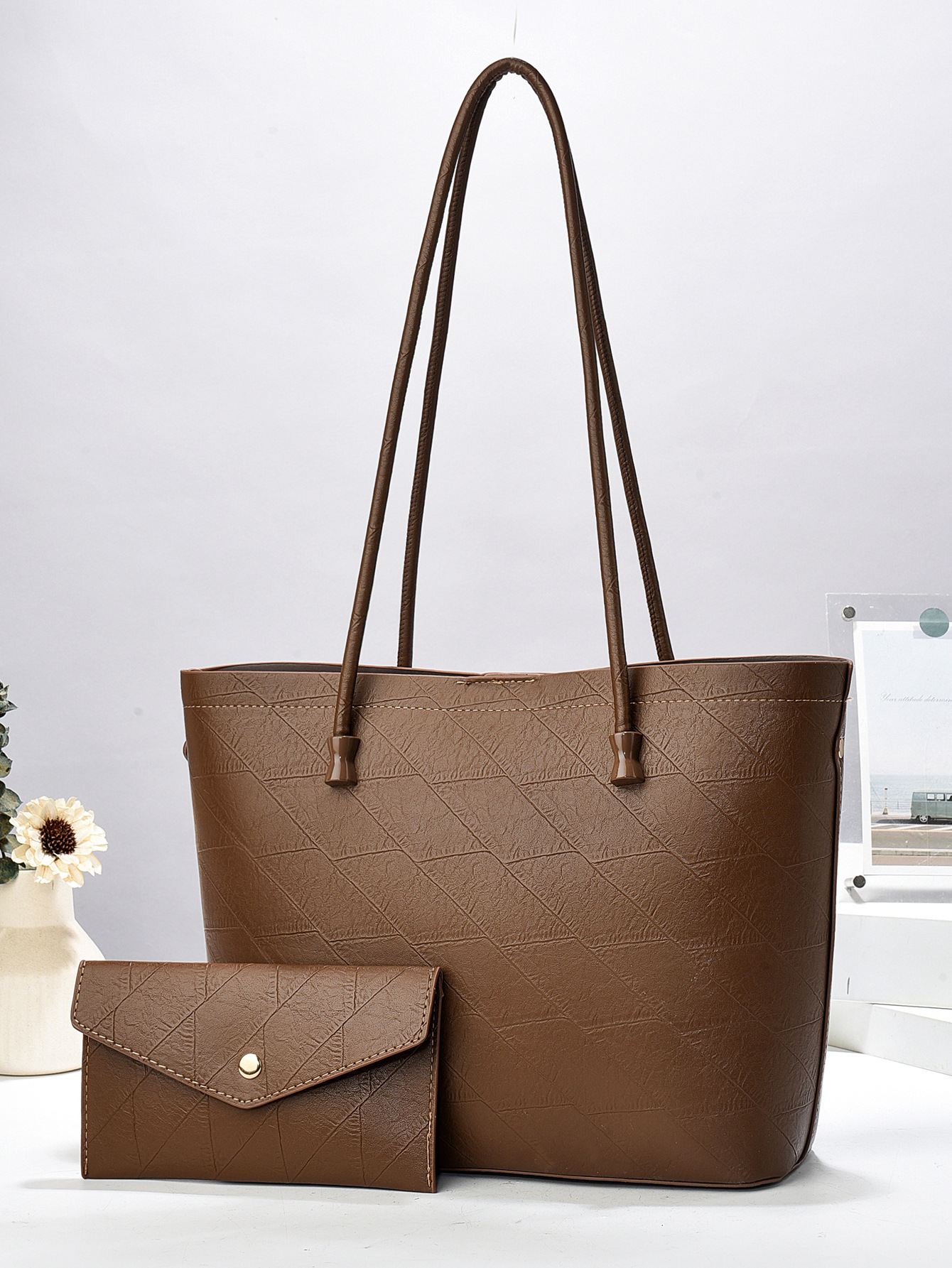 2024 bandolera estilo de verano marea de un solo hombro, bolso de gran capacidad, fábrica simple, comercio exterior, correo directo, bolso de moda, nueva dama