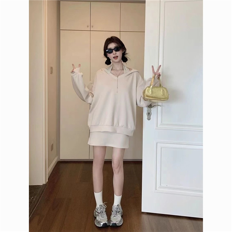 纯色卫衣套装女显瘦秋季挂脖半身裙叠穿上衣遮肉简约两件套ins风