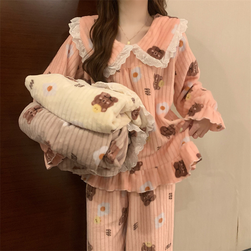Lace Bear Pink