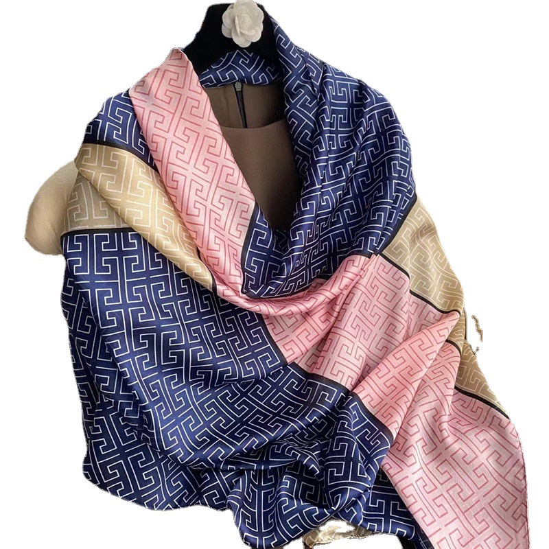 2021 Primavera/Novedad de verano nueva bufanda de seda para mujer turismo protección solar bufanda de playa bufanda de seda versátil chal disponible_voghion.com