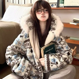 连衣裙;时尚休闲套装;女式衬衫