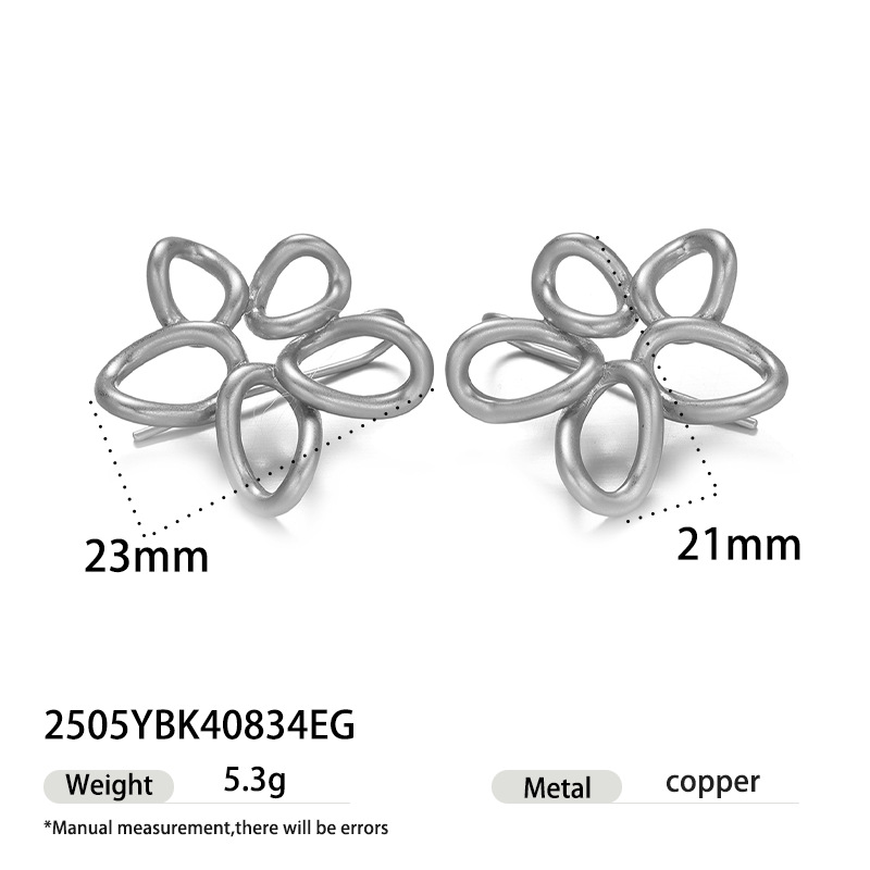 Personalidad de moda, elementos de flores de alta gama, sentido de líneas, pendientes de metal, estilo dulce y fresco, artefactos a juego de verano, venta caliente